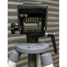 Load image into Gallery viewer, Very heavy duty tripod (12 Kg)(LOC:W4-5)